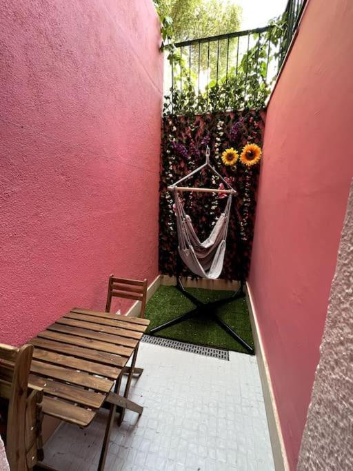 Апартаменты Artistic Digital Getaway - Patio & Great Location! Лиссабон Экстерьер фото
